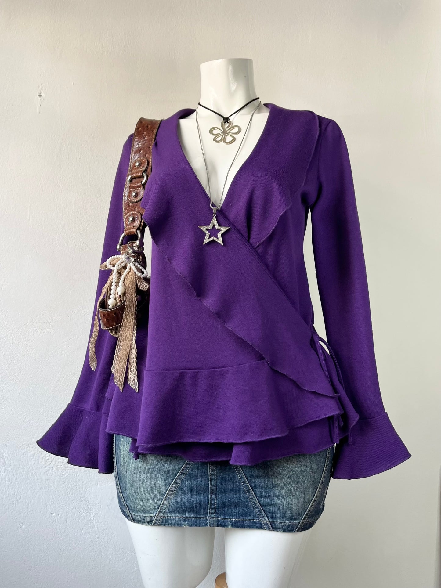 Purple cardigan with a crossover design- size M/L
