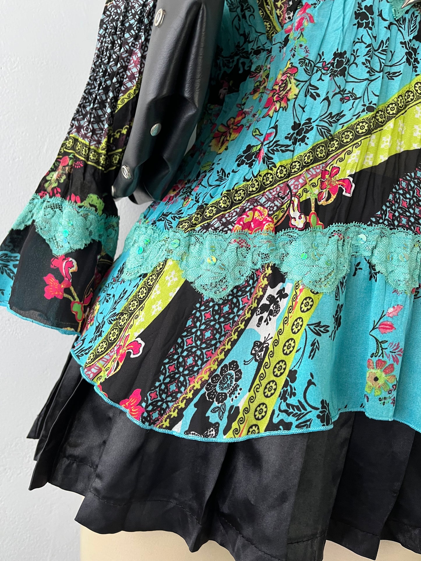 Adorable bohemian chic top