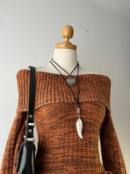 Off shoulder knitted sweater with bow