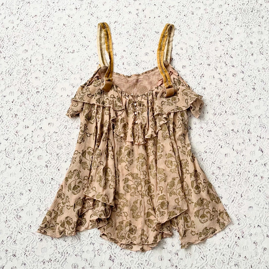 Adorable coquette top