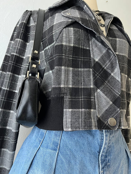 Plaid jacket tied at the waist