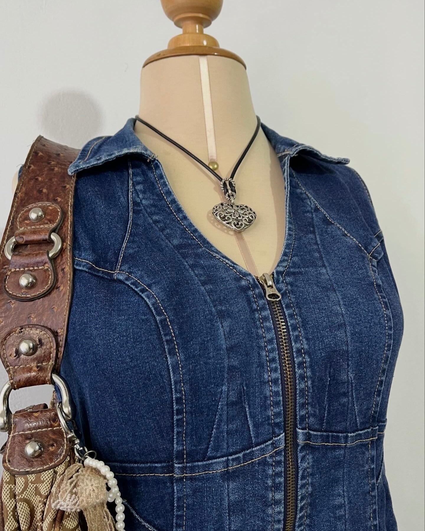 Vestido jean con cinturón