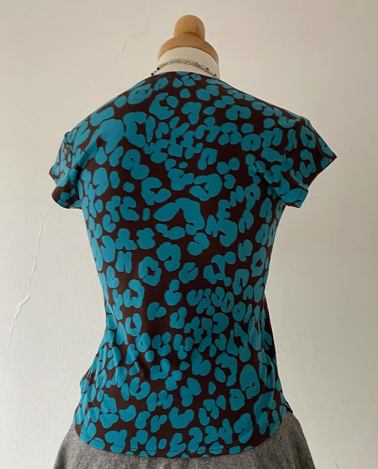 Animal print top 🦢
