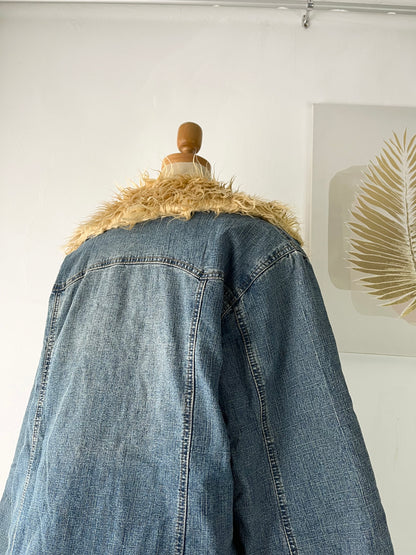 Oversized denim jacket with quilted lining
