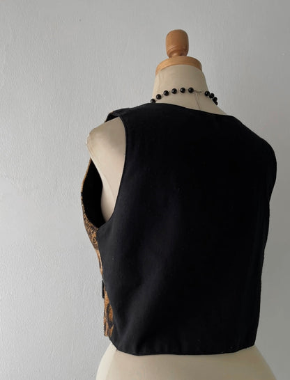 Reversible vest(cheetah print vest - black vest)