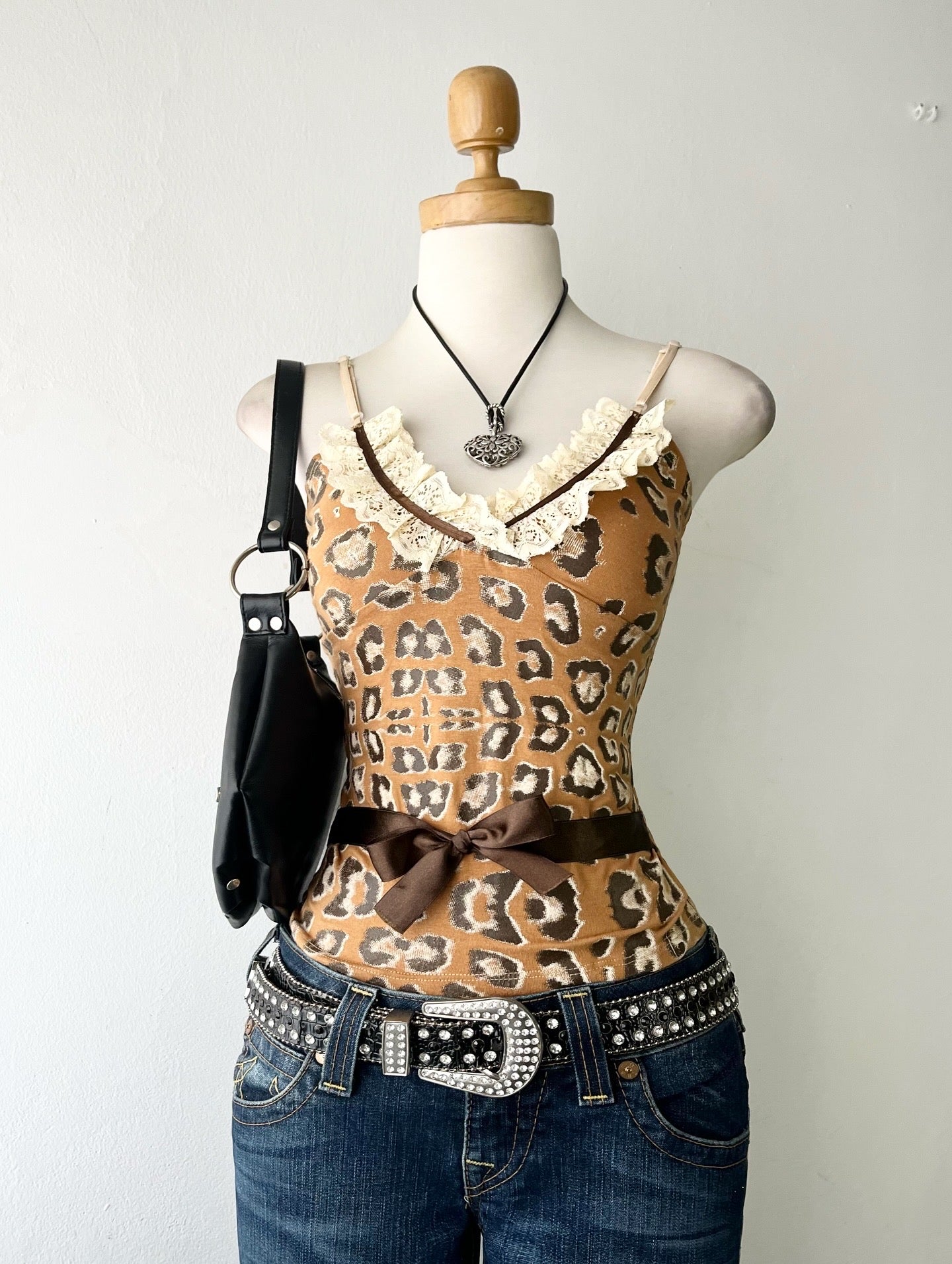 Coquette top animal print with bow