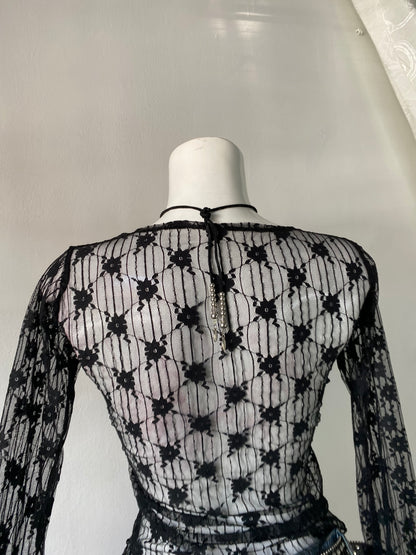 Mesh top with flared sleeves