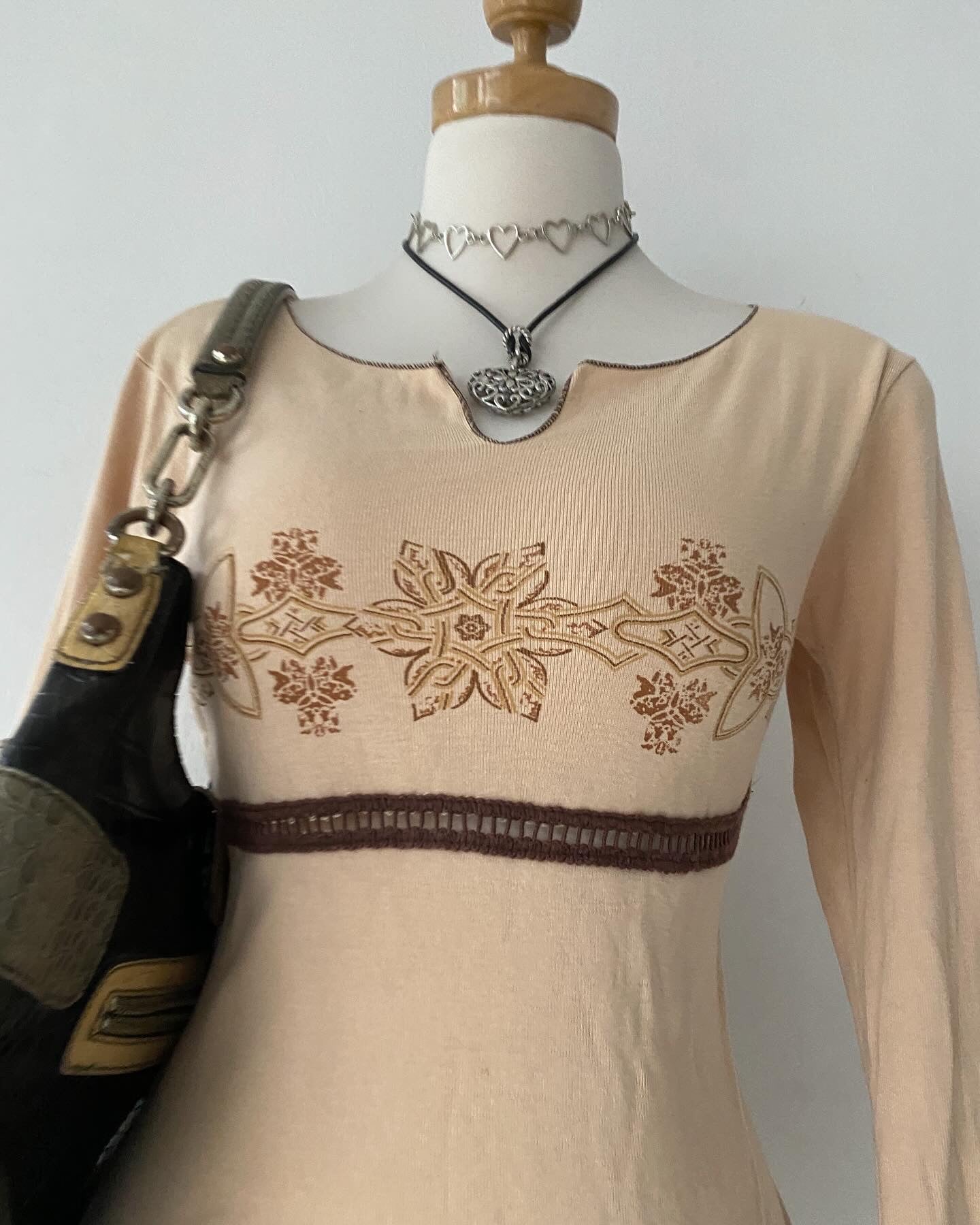 Adorable bohemian top