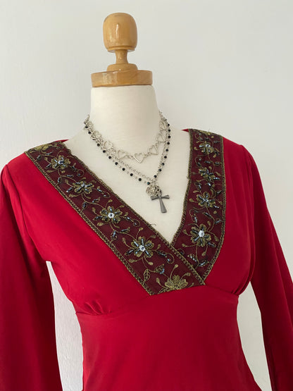 Bell-sleveed burgundy top