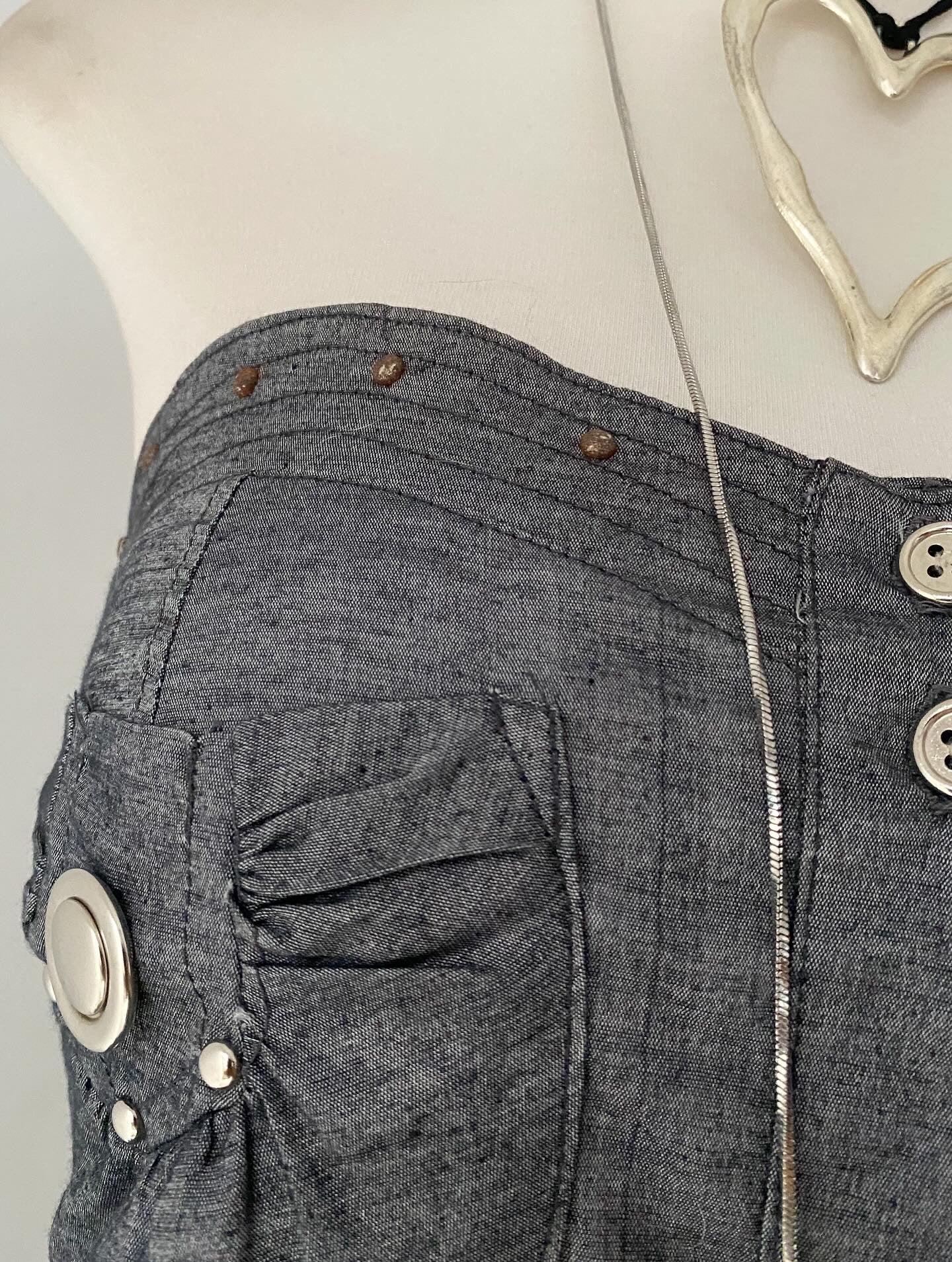 Gray grunge top with belt