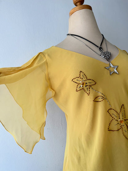 Fairy top with orchids