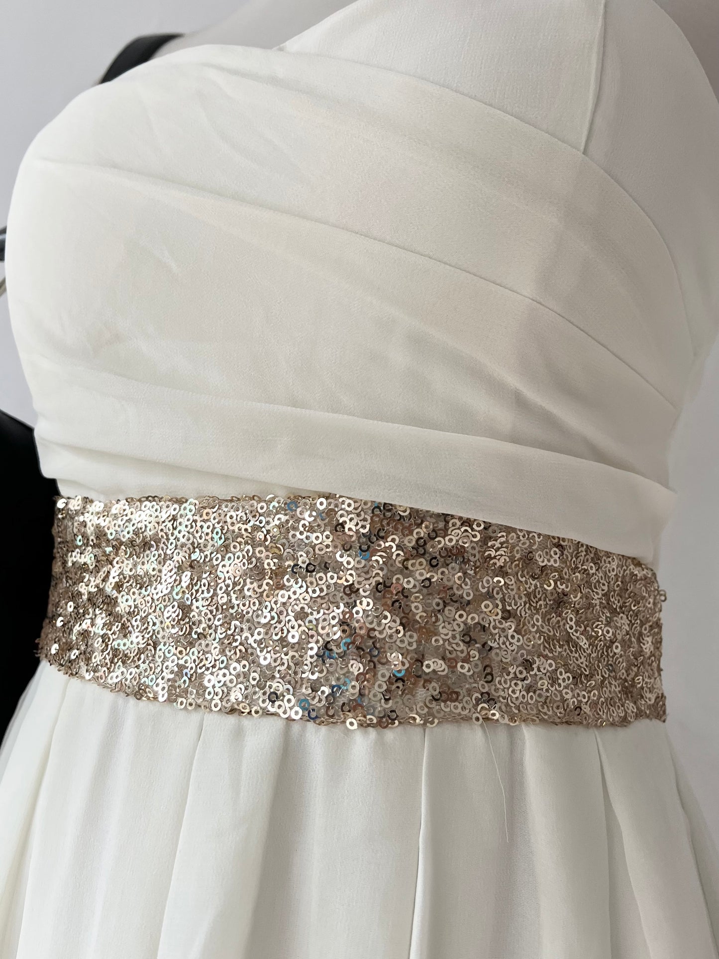 White strapless dress