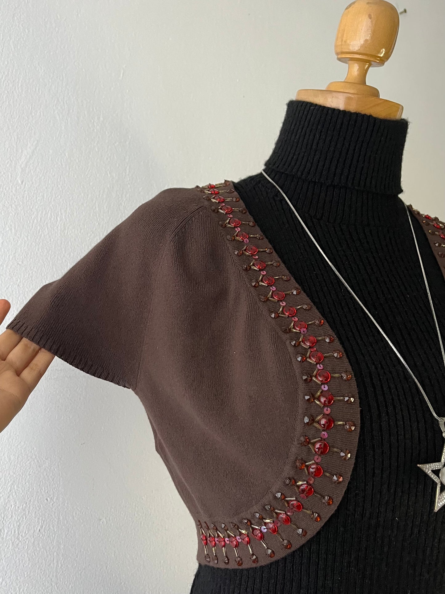 Cardigan with sequins embroidery