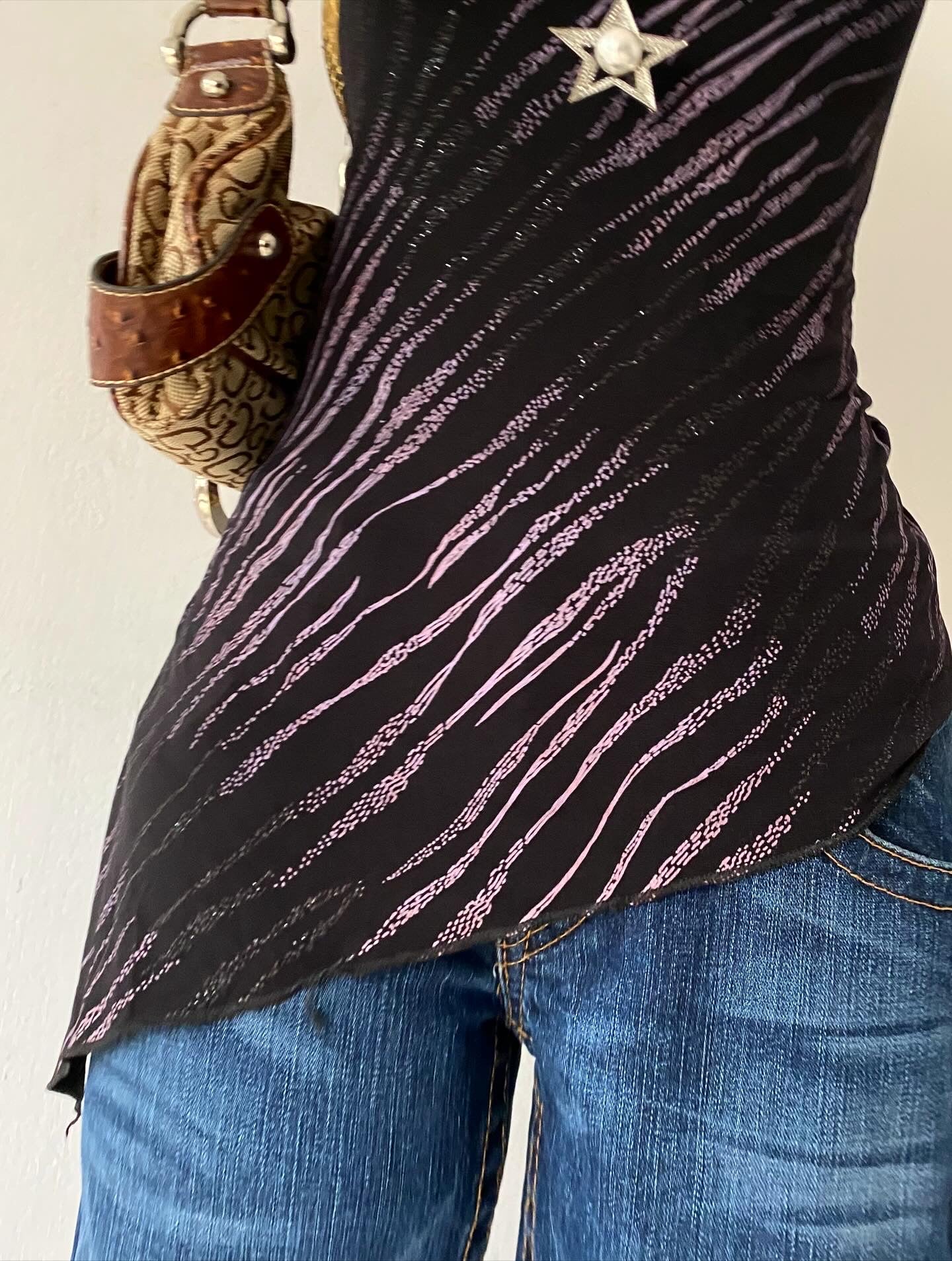 Assymetrical top