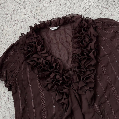 Adorable brown blouse