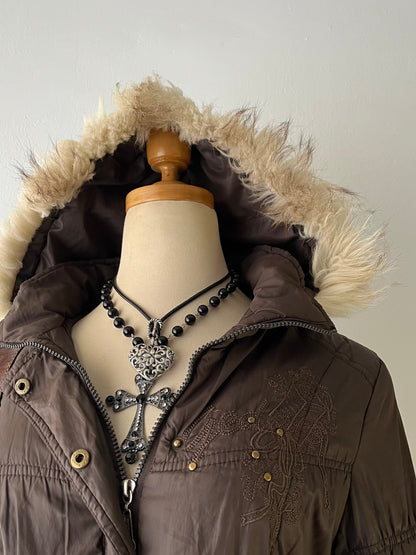 Padded jacket with removable hood