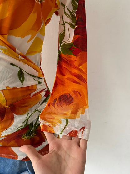 Adorable floral blouse-Size L