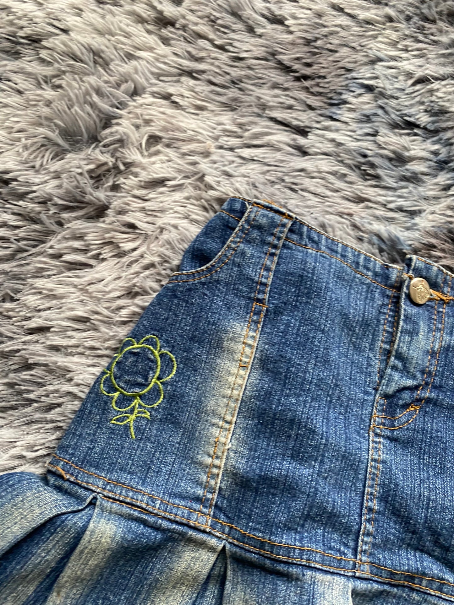 Mini skirt jean~ size S