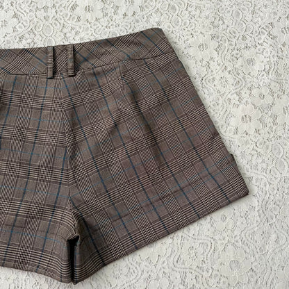 Low-rise plaid shorts
