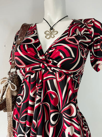 Y2k adorable red and noir top