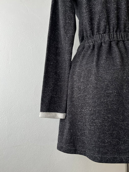 Dark gray long-sleeved dress