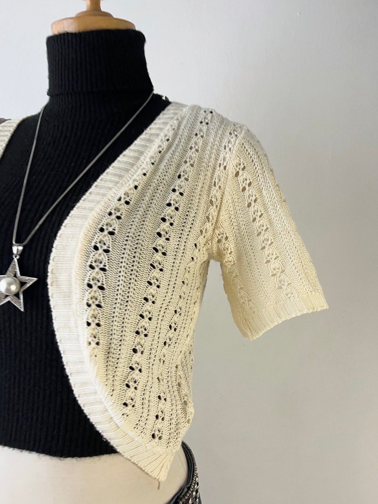 Knitted waist cardigan