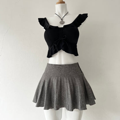 Adorable gray mini skirt