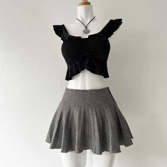 Adorable gray mini skirt