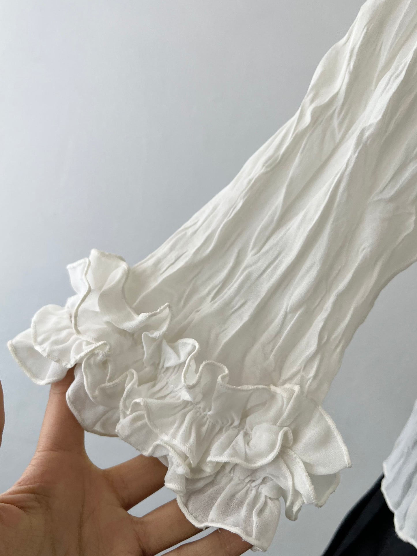 Adorable coquette blouse