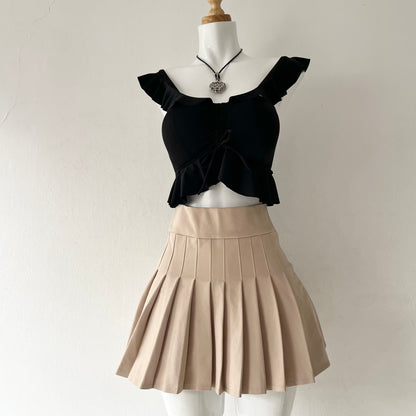 Beige pleated skirt