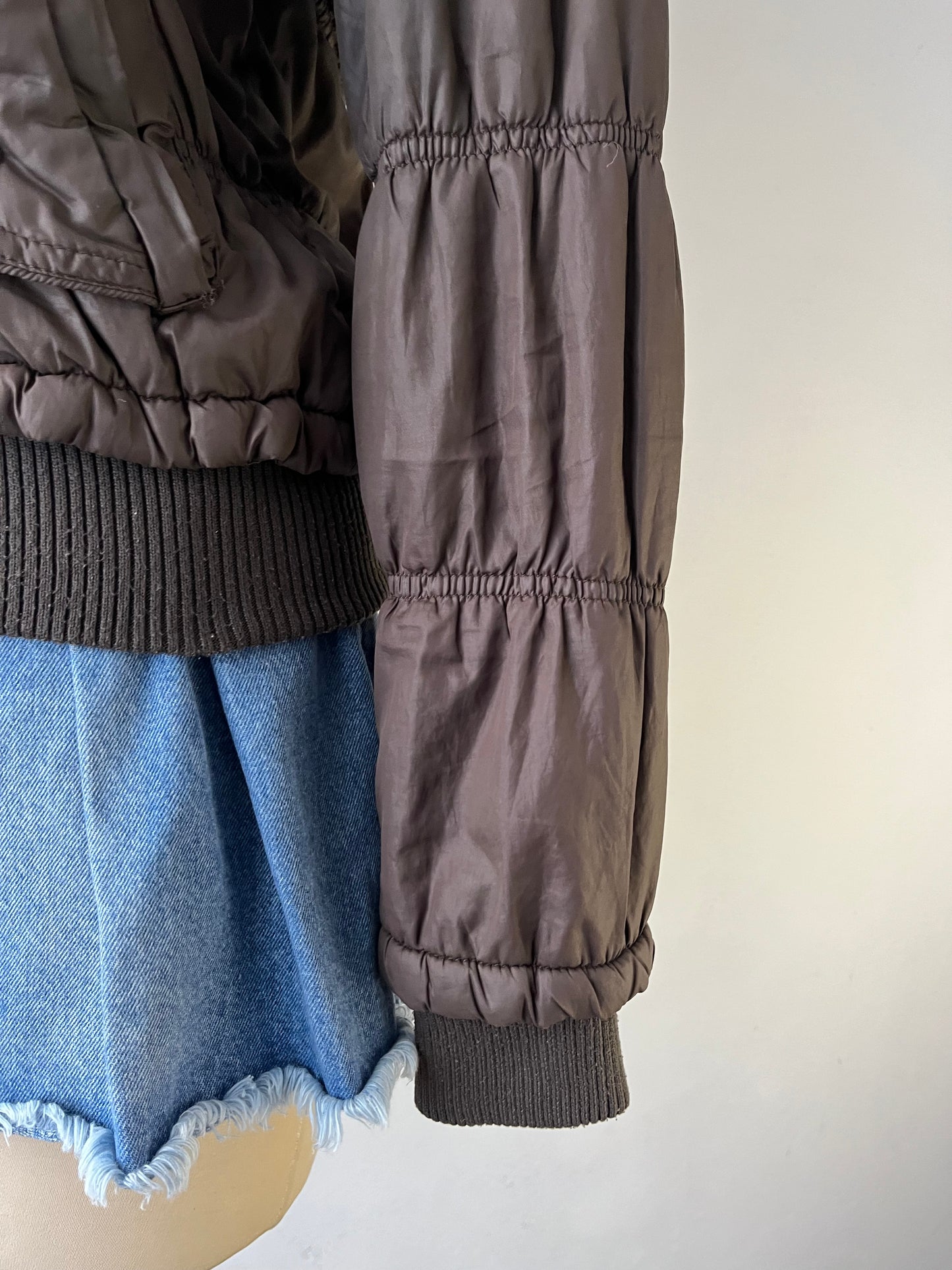 Padded jacket with removable hood