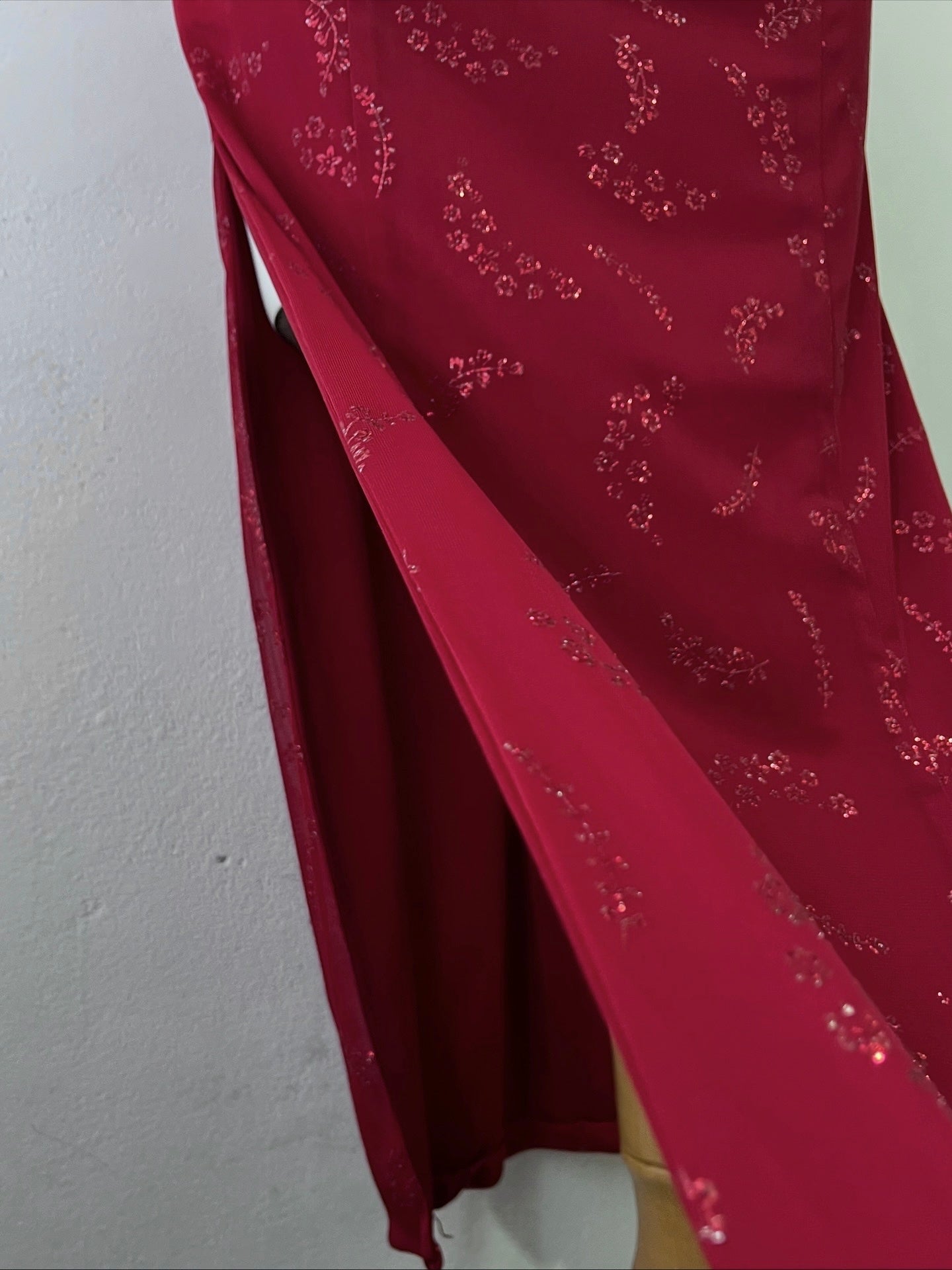 Adorable one-shoulder burgundy dress