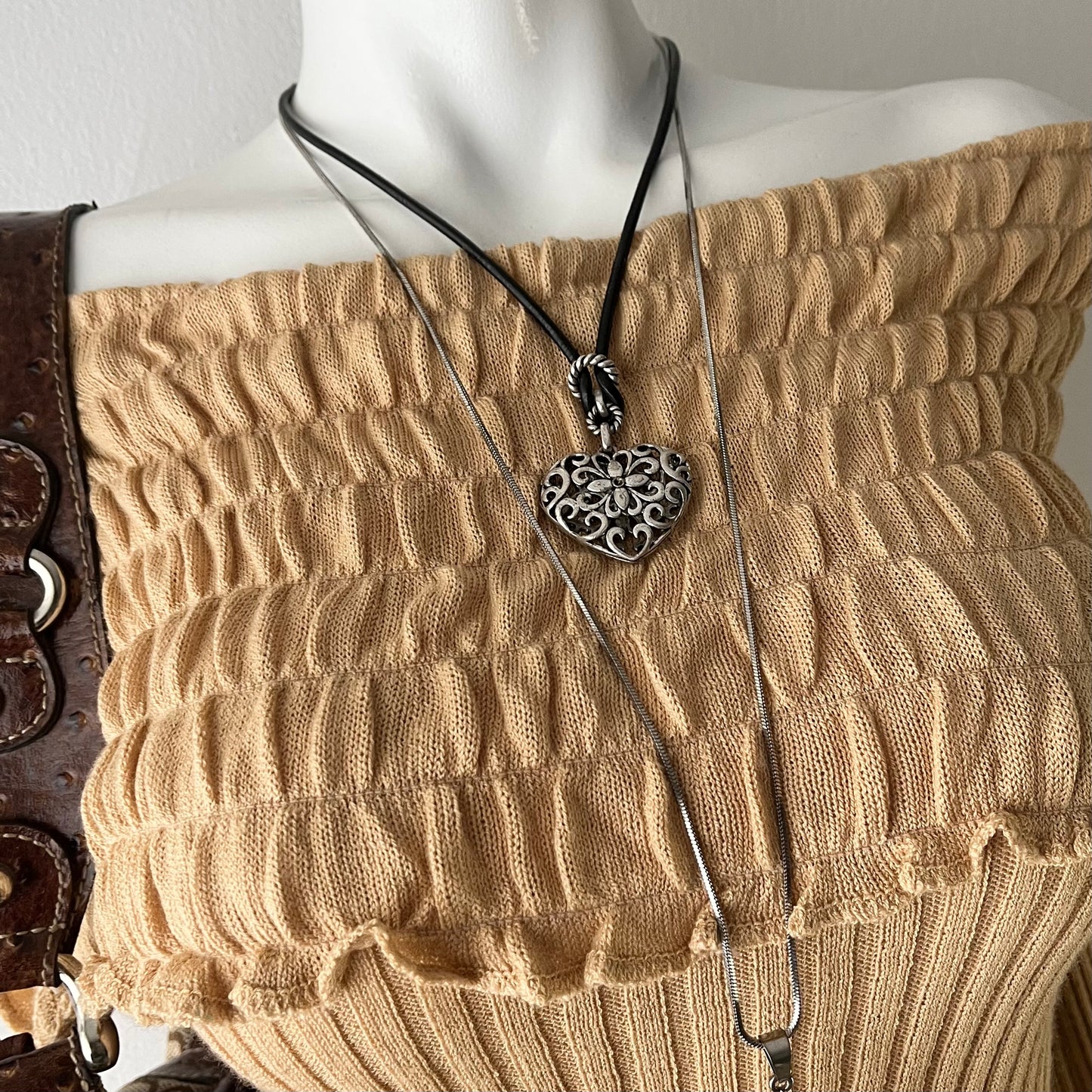 Off shoulder knitted dress