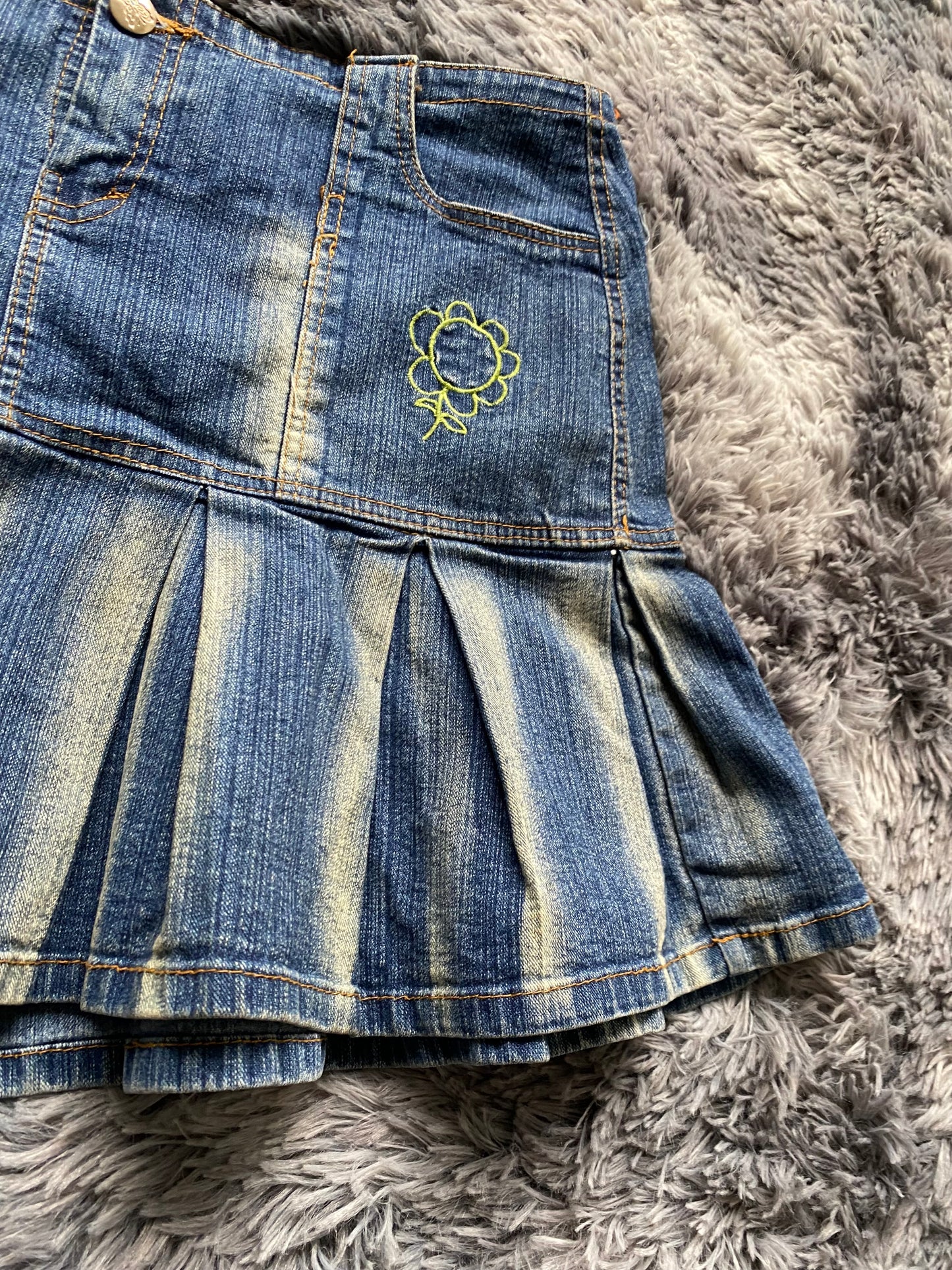 Mini skirt jean~ size S