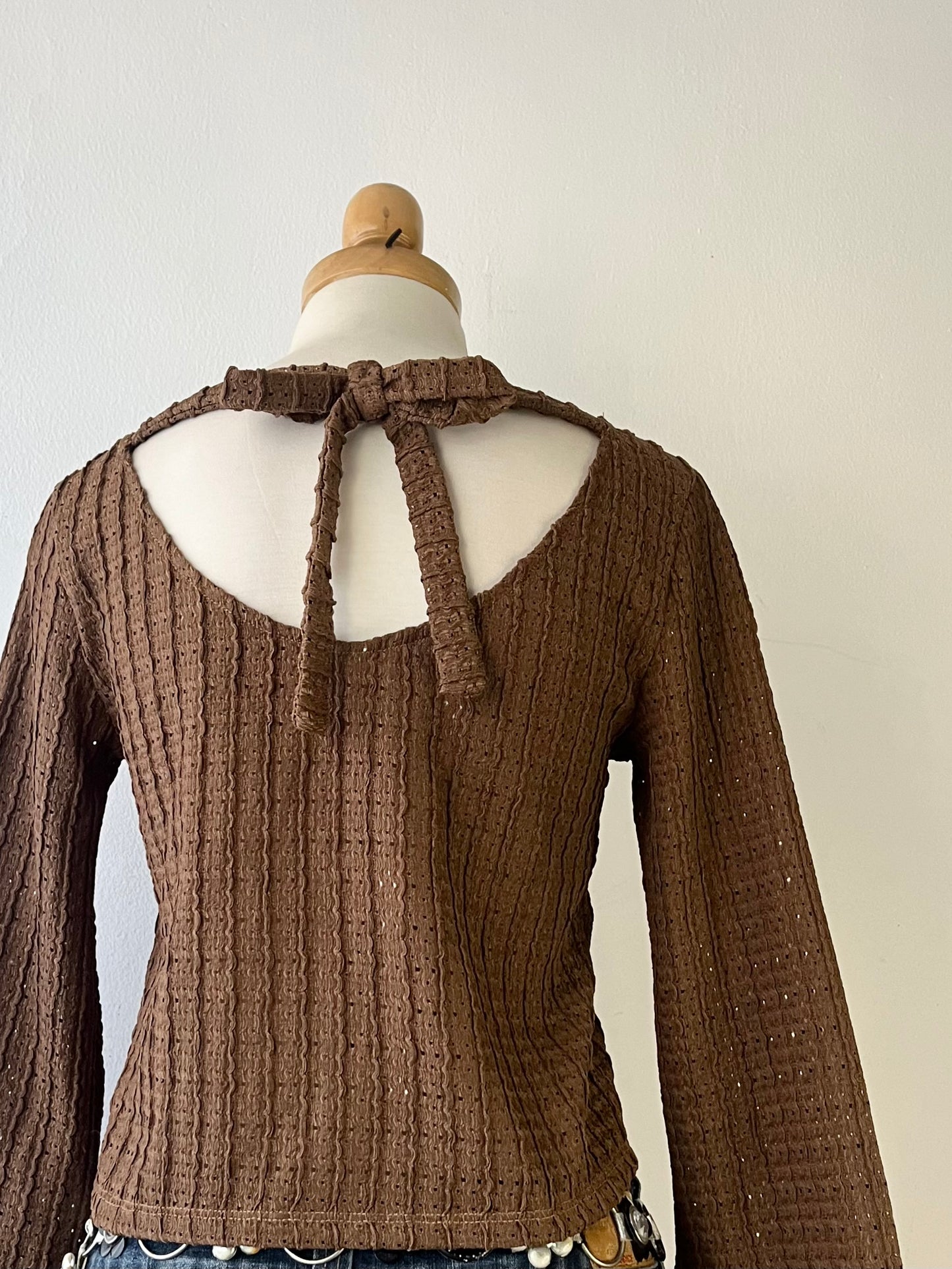 Bell-sleeves knitted top