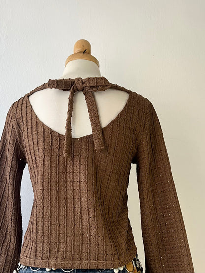 Bell-sleeves knitted top