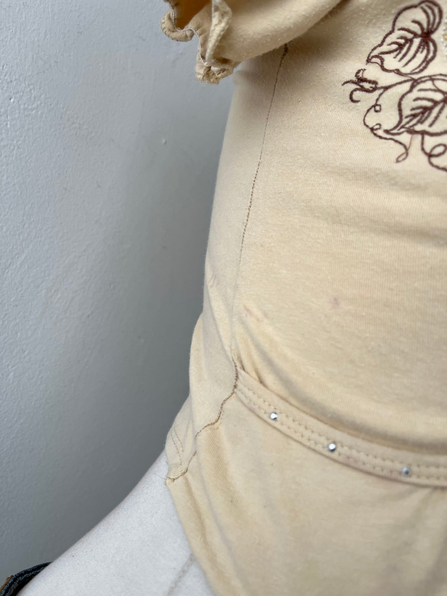 Adorable cardigan with bow