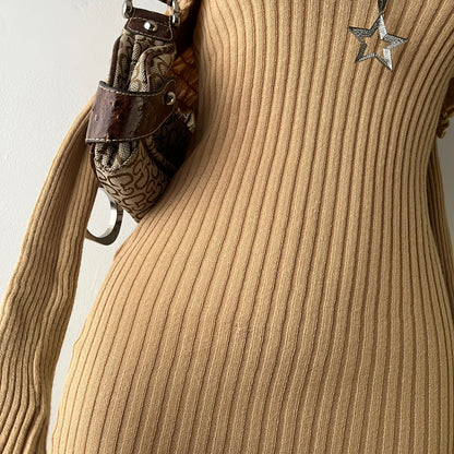 Off shoulder knitted dress