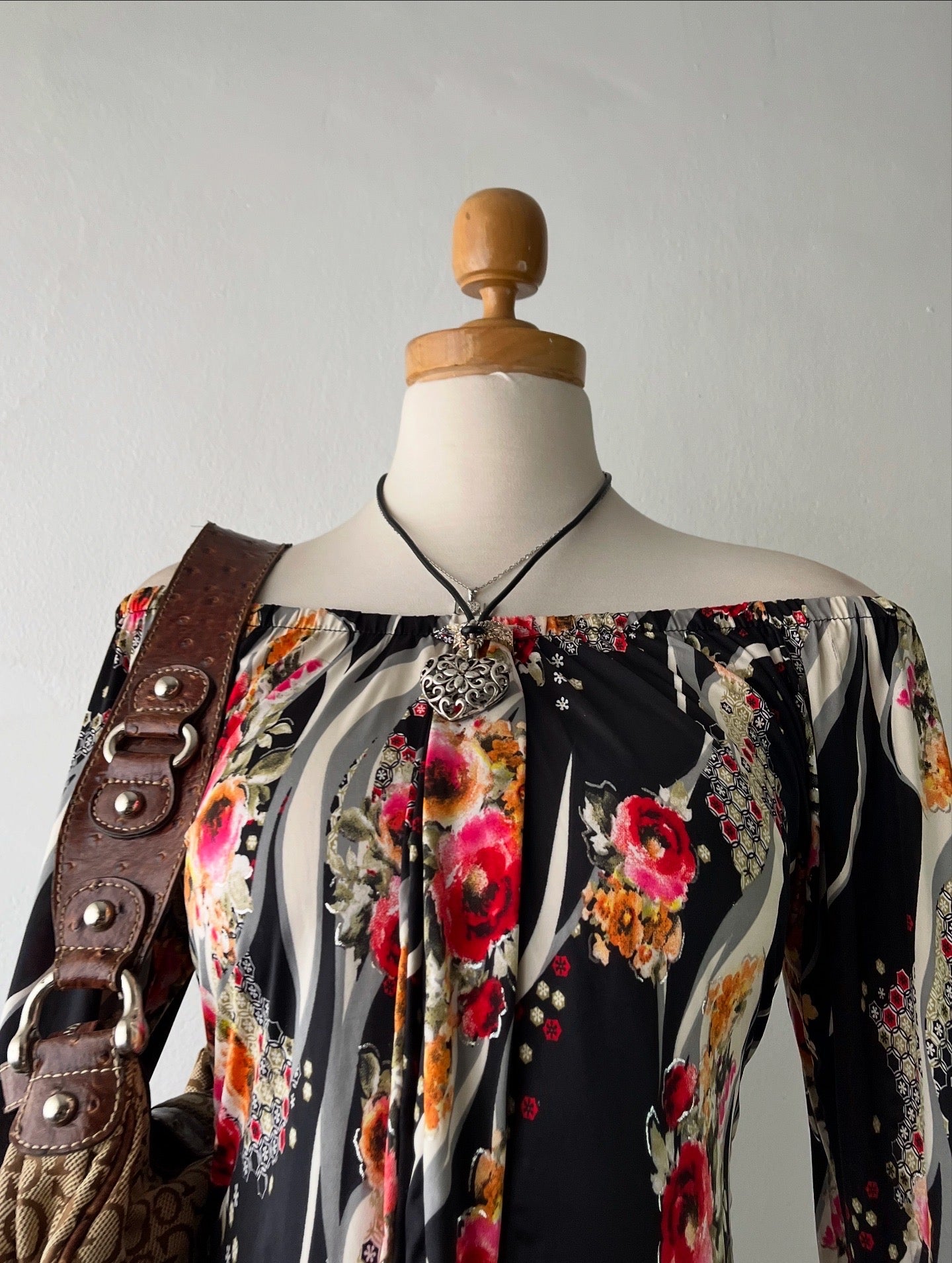 Long sleeves floral top