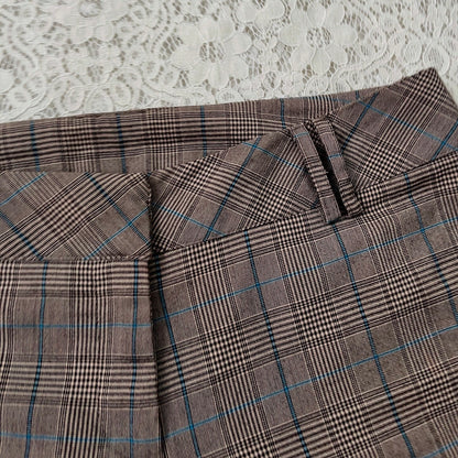 Low-rise plaid shorts