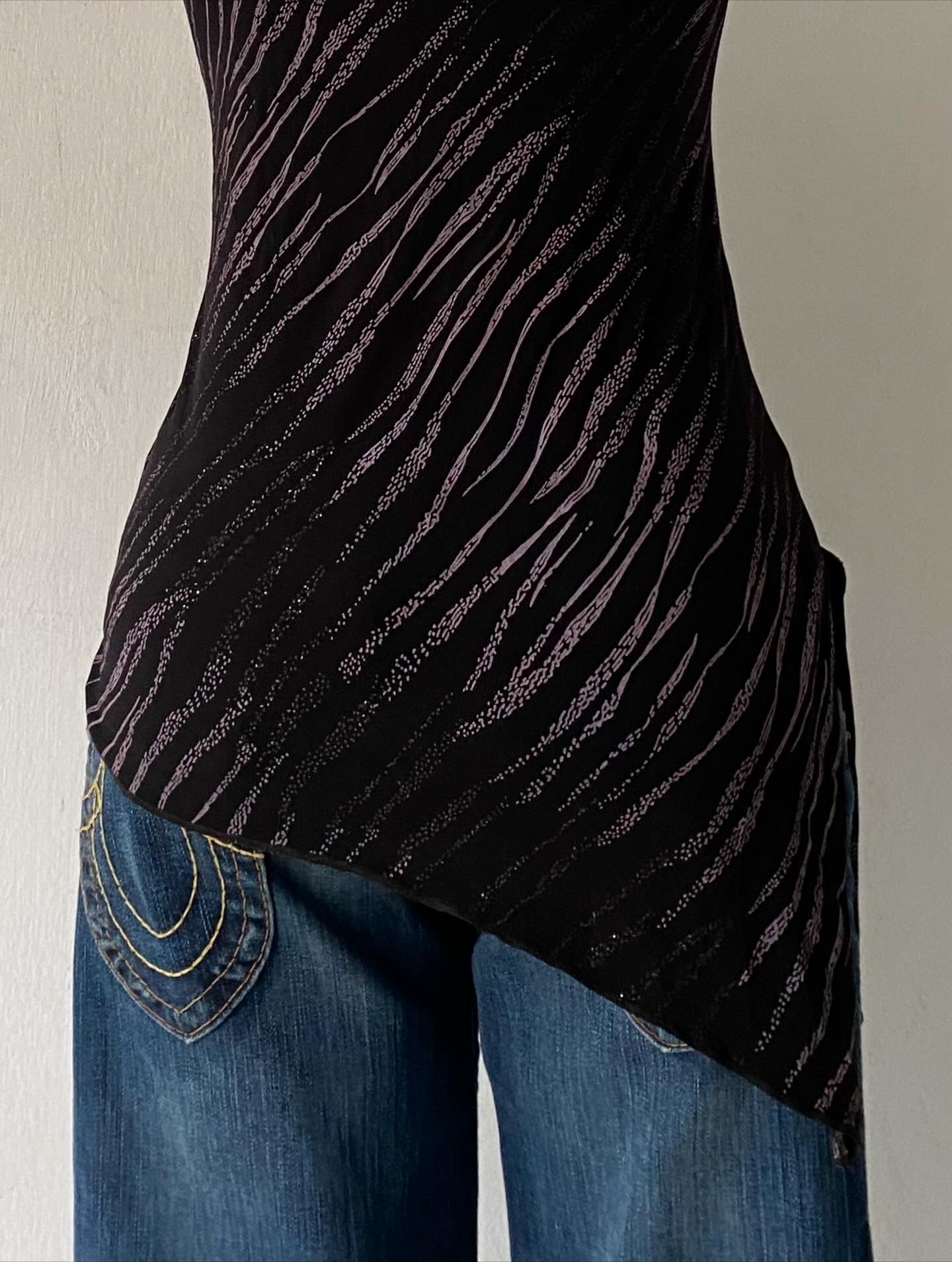 Assymetrical top