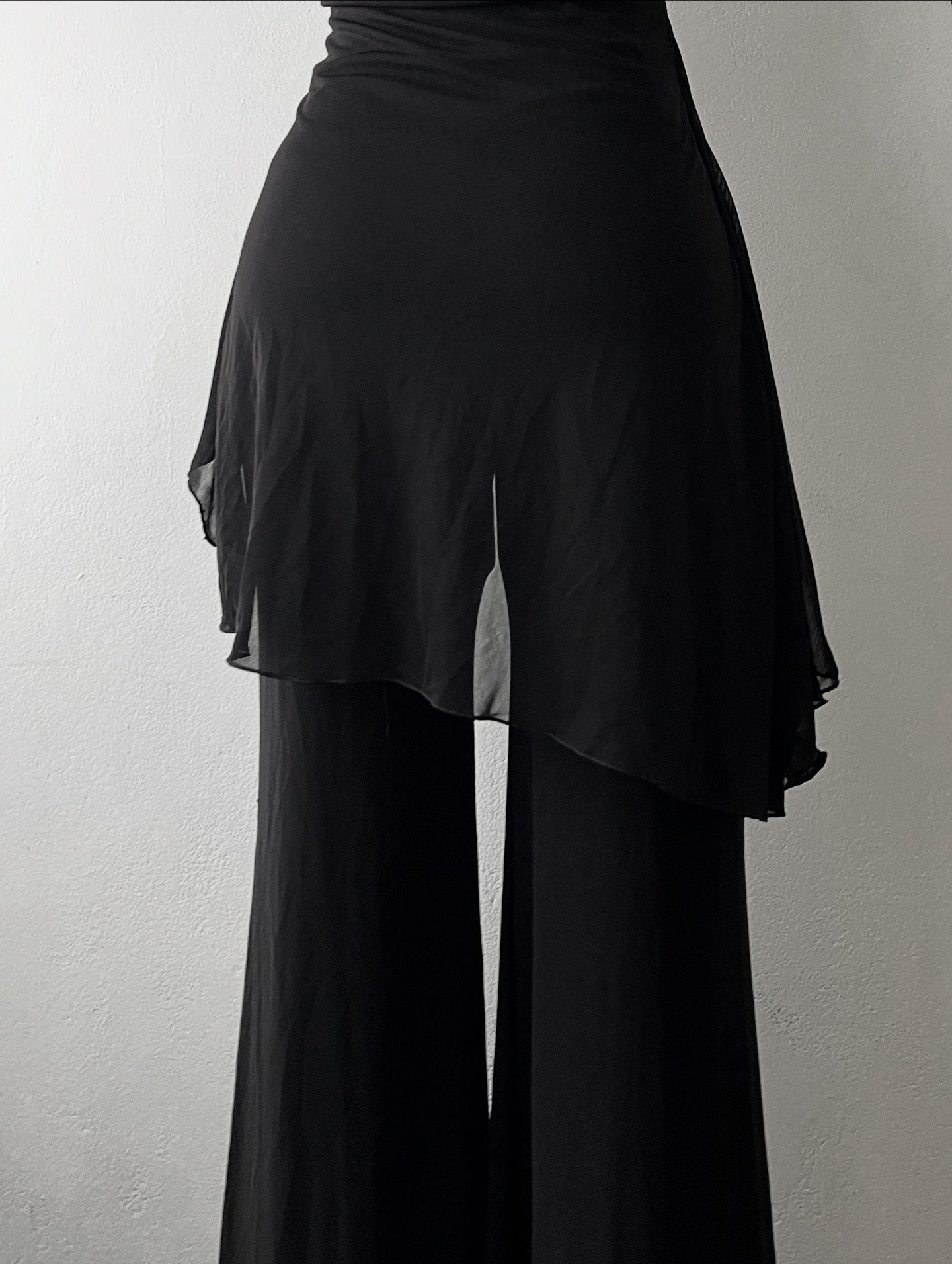 Y2K jumpsuit with sequined embroidery