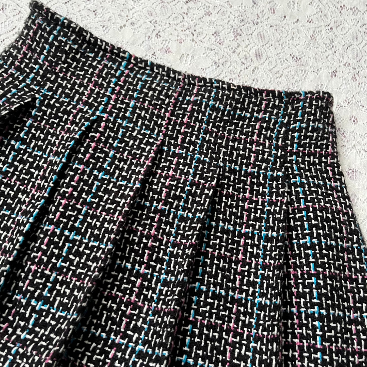 Pleated wool skirt