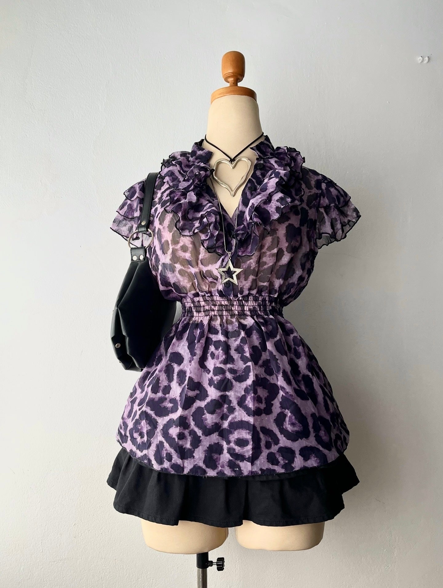 Cheetah print blouse~ Size M