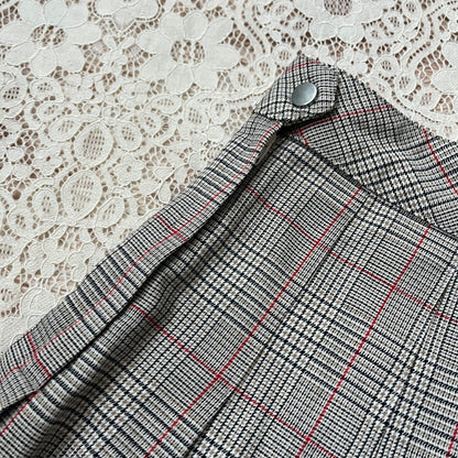 Plaid pleated skirt