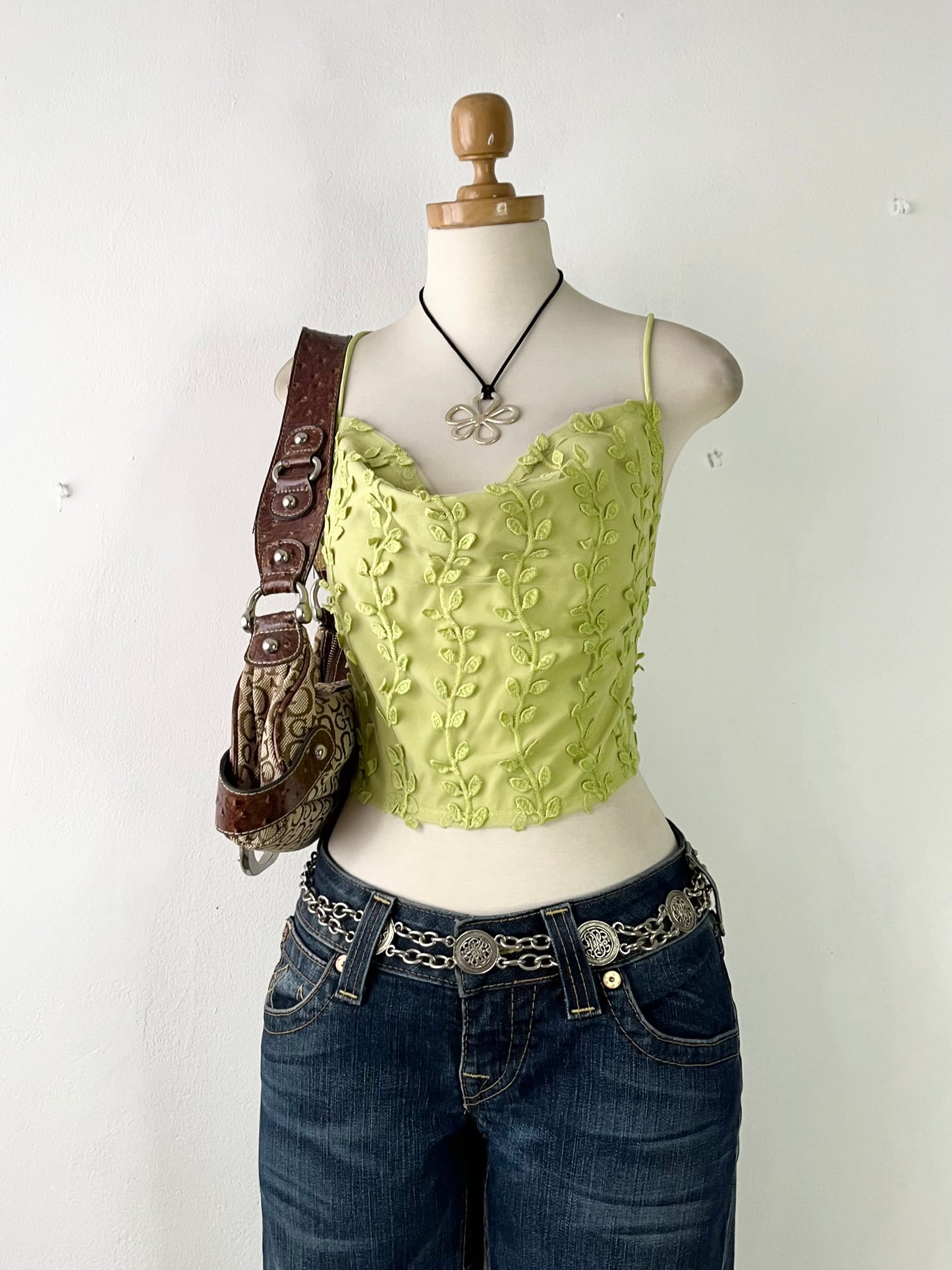 Floral top with adjustable tie