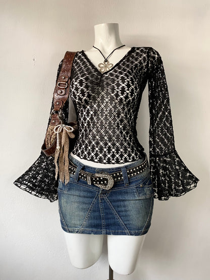 Mesh top with wide sleeves