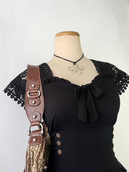 Coquette doll top with lace sleeves