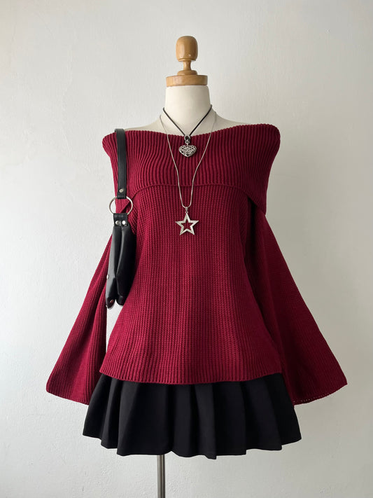 Off shoulder sweater with wide sleeves